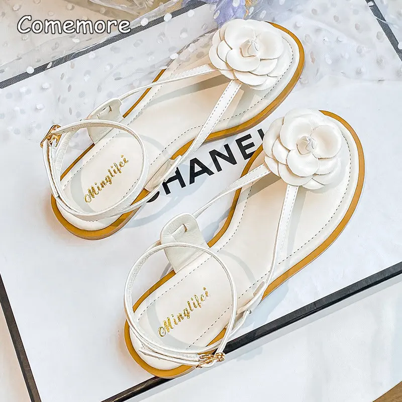 Comemore Sommer neue elegante Damen Sandalen Mode flache Damenschuhe Blumenmuster schwarz weiß Flip-Flops Größe 42 43