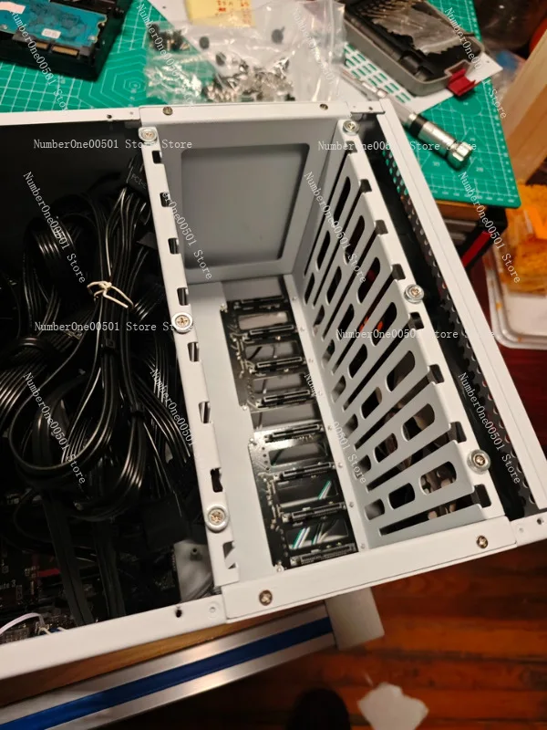 B8 8-Bay Hot-Swap-Gehäuse ATX-Netzteil NAS-Server-Gehäuse Full-Height Silent Workstation-Gehäuse Image