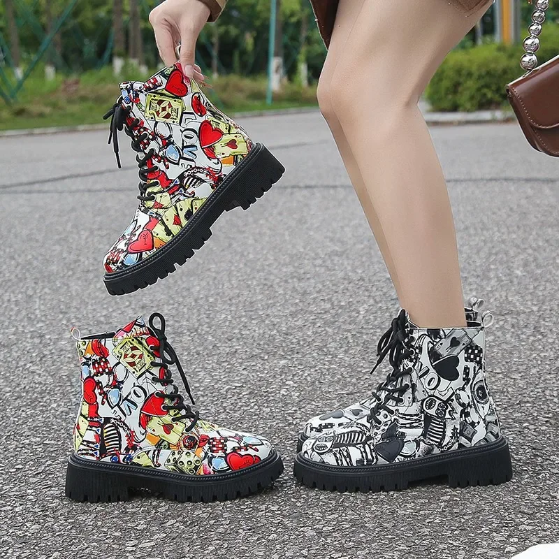 Street Fashion Graffiti Gothic Frauen Schuhe 2025, Herbst Winter Neue High Top frauen Stiefel Dicke Sohle Nicht-slip motorrad Stiefel
