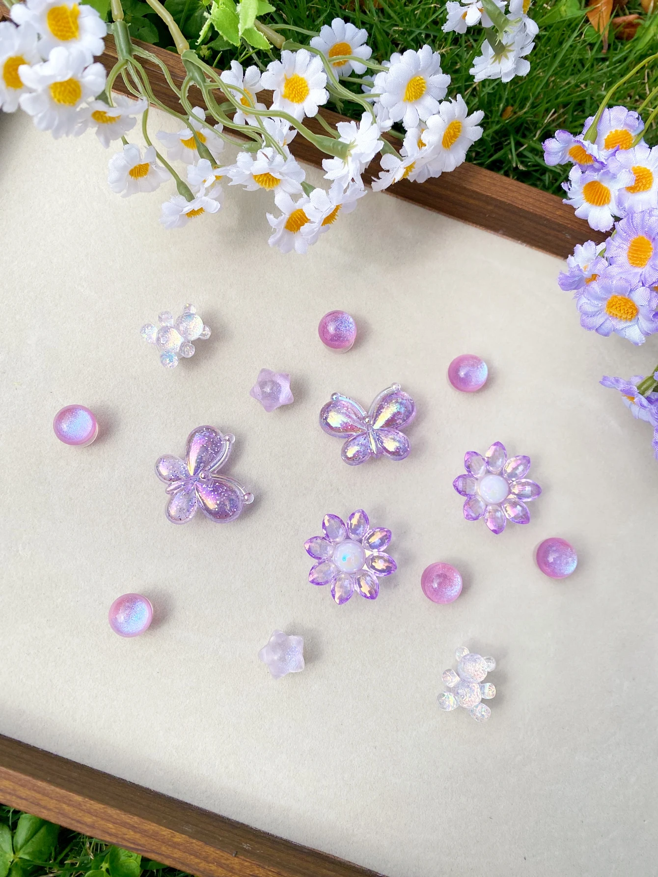 14 lila Schmetterlingsschuhe zum Dekorieren von DIY-Freizeitaccessoires – lustige und vielseitige Möglichkeiten, Schuhe individuell zu gestalten