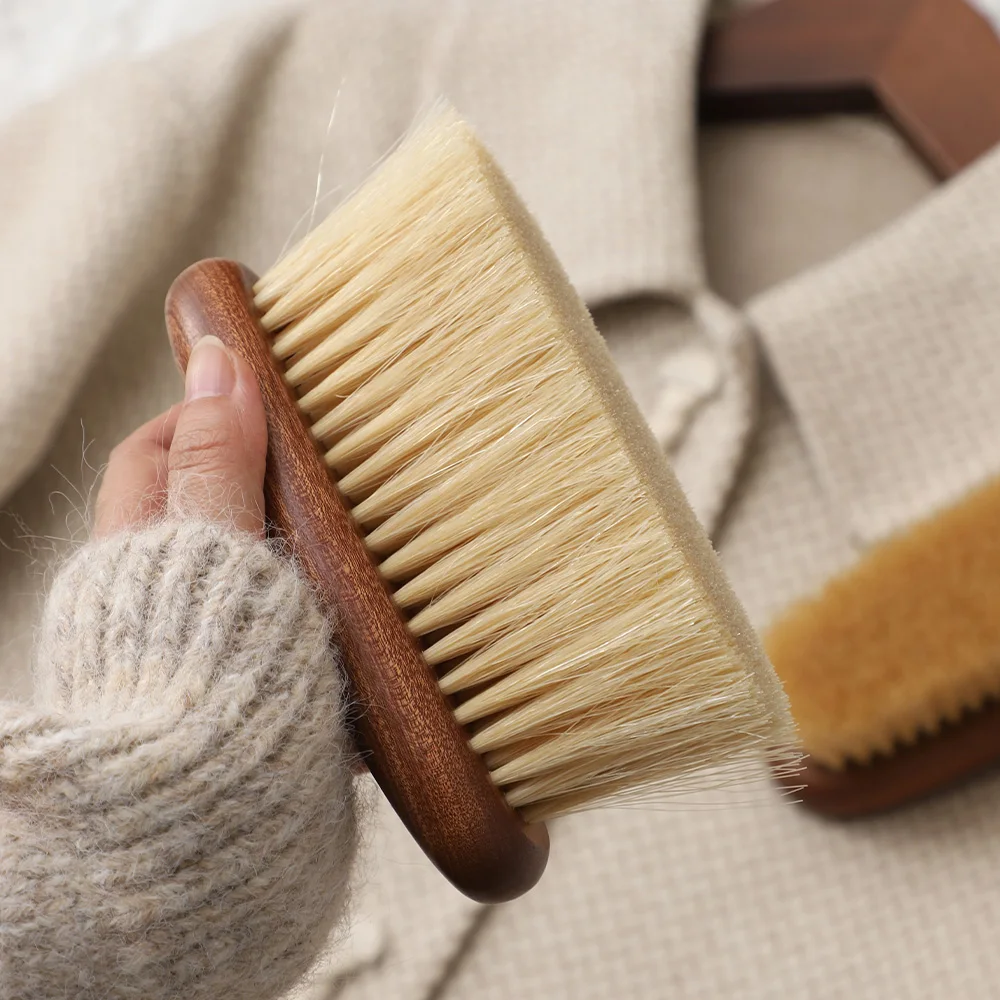 Luxuriöse Kleiderpflegebürste – Naturpferdehaar, Massivholz, Staub- und Fusselentferner für Wolle & Kaschmir Image