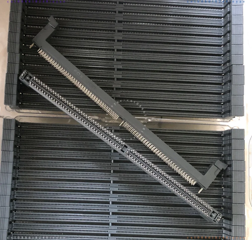 Neue DDR4-Anschlussbuchse, 1,2 V, 4. Generation, Speicherschnittstelle, grau, vertikaler Speichersteckplatz Image