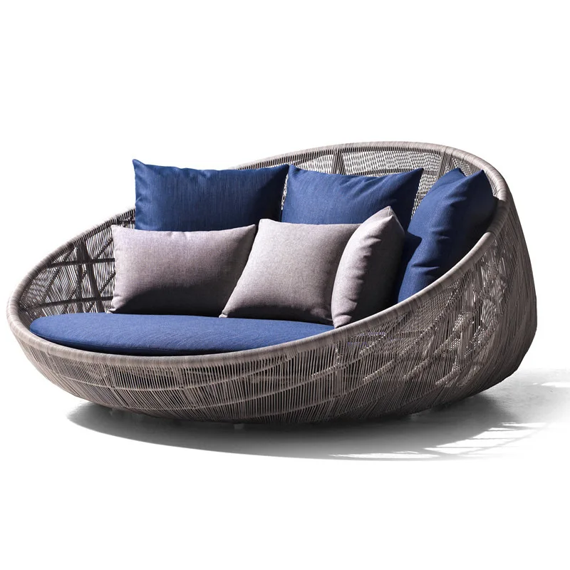 Outdoor courtyard terrace leisure large round bed hotel open-air rattan bed outdoor garden sun room lounge chair sofa