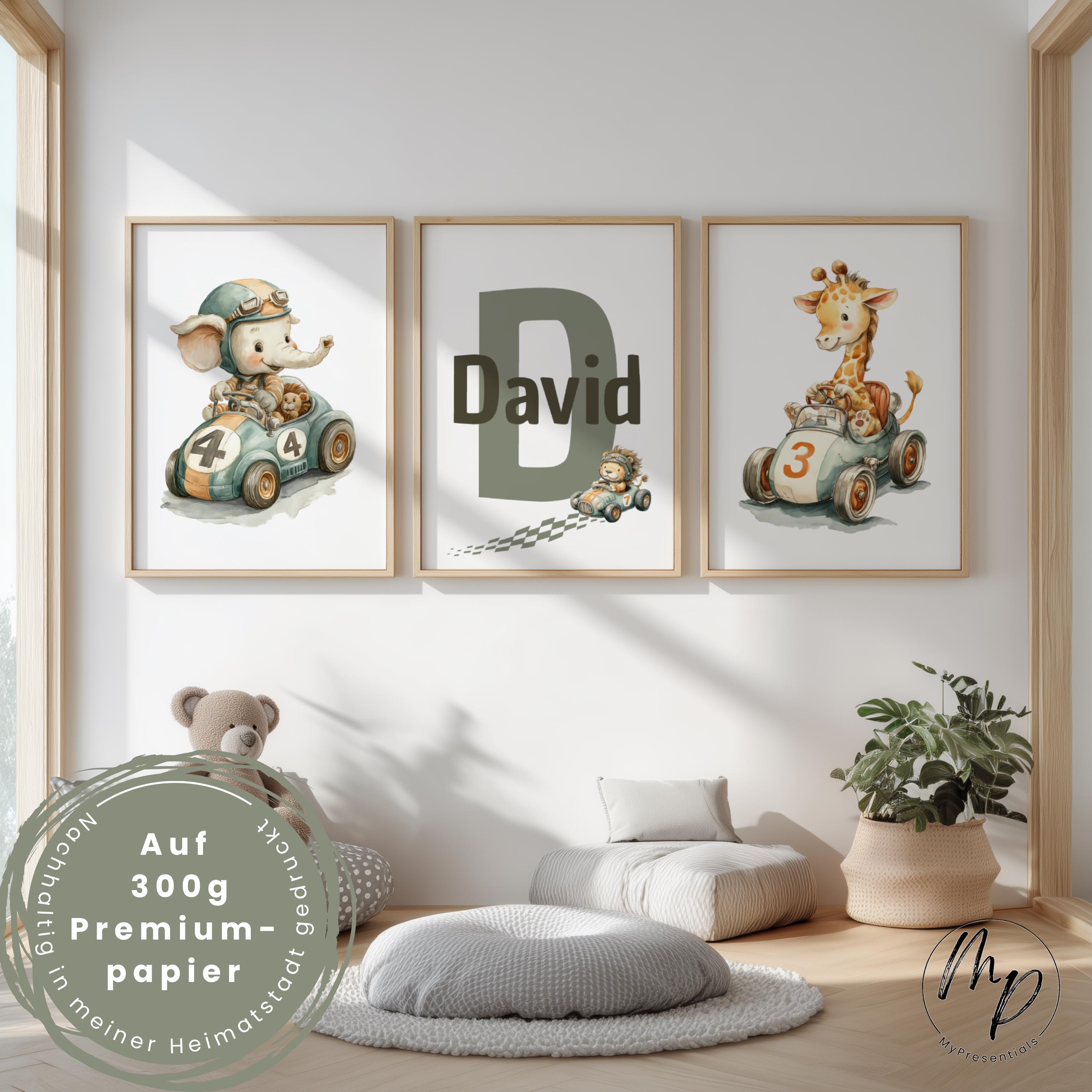 Set di 3 immagini di animali della giungla in un'auto da corsa per la cameretta dei bambini (A4/A3) | Poster con nome per ragazzi | Poster personalizz