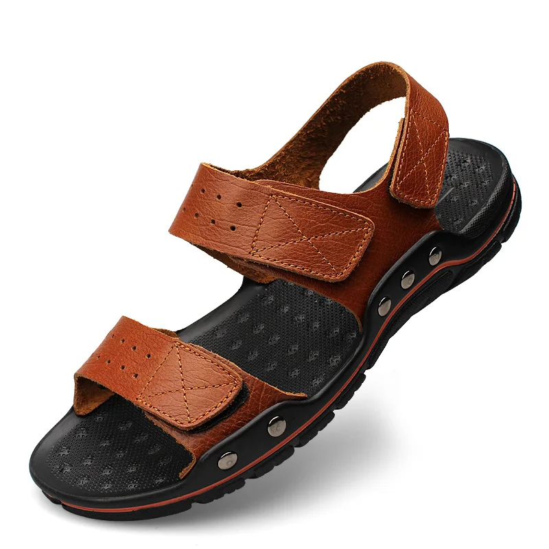 Sandali da uomo nuovi estivi traspiranti da uomo Tendenza moda Scarpe da spiaggia Pantofole Sandali Sandali da uomo Sandali estivi in vera pelle