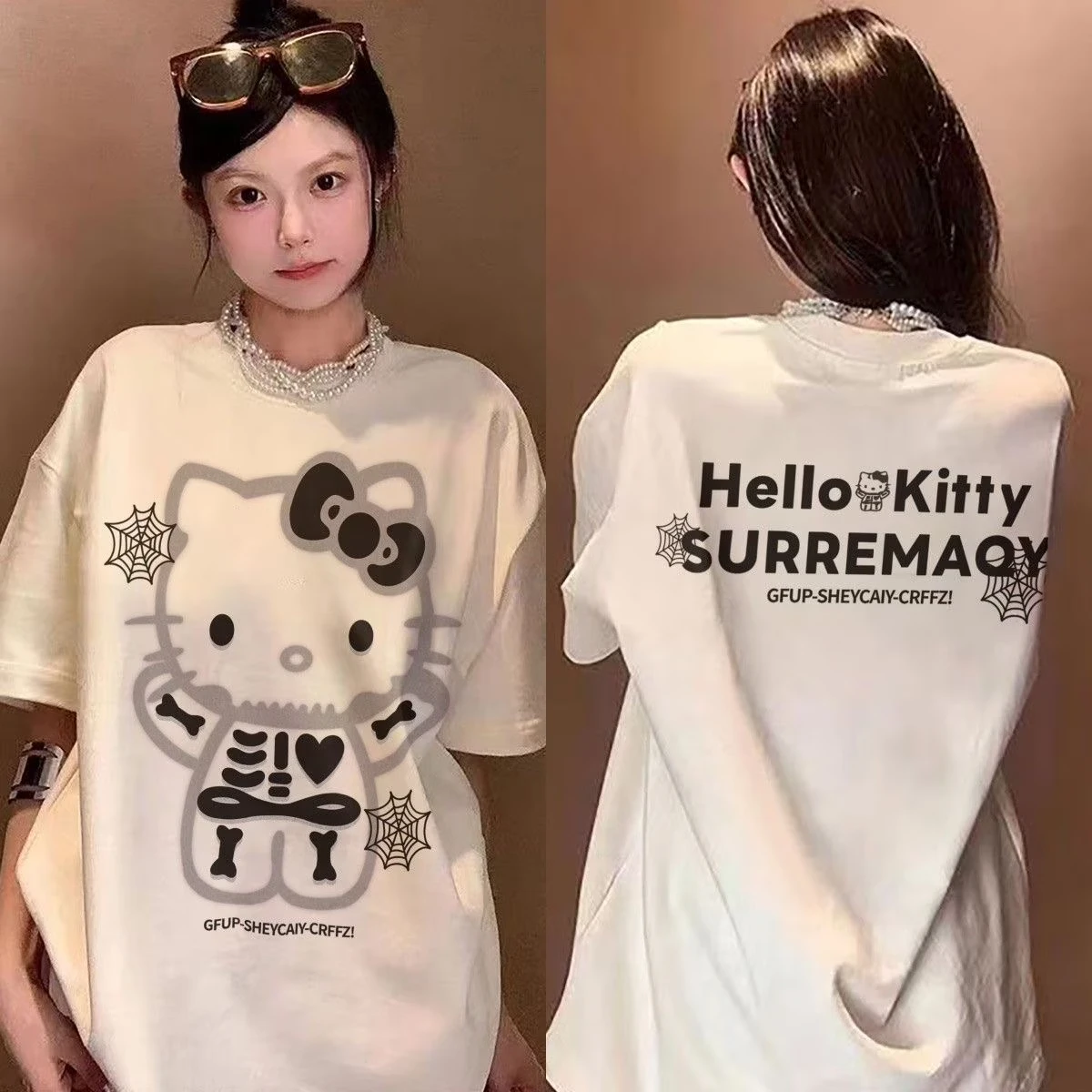 2026 Sommer 100% Baumwolle Sanrio Hello Kitty Bedrucktes Lässiges Lockeres T-Shirt Eltern-Kind Vintage Harajuku Top 52TOYS Kollaboration.