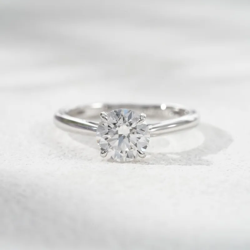 Anello in Oro Bianco 10K con Diamante Sintetico da 65mm 1ct Taglio Rotondo HPHT CVD DEF VS Diamante Coltivato in Laboratorio con Certificato IGI Anello in Oro