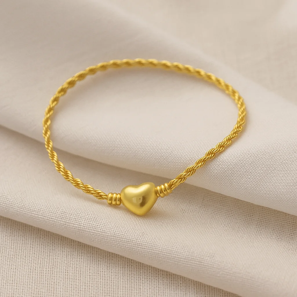 Bracciale in argento color oro S925 con ciondolo a forma di cuore Design elegante 14K oro classico catena Sterling da donna accessorio regalo amore
