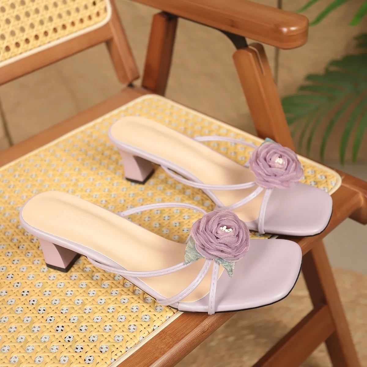 Oulylan High Heels Pantoletten Lässige Sommer-Damenschuhe Luxuriöse Damen-High-Heels-Sandalen Eleganter Stil Blumen-Zehenpartie