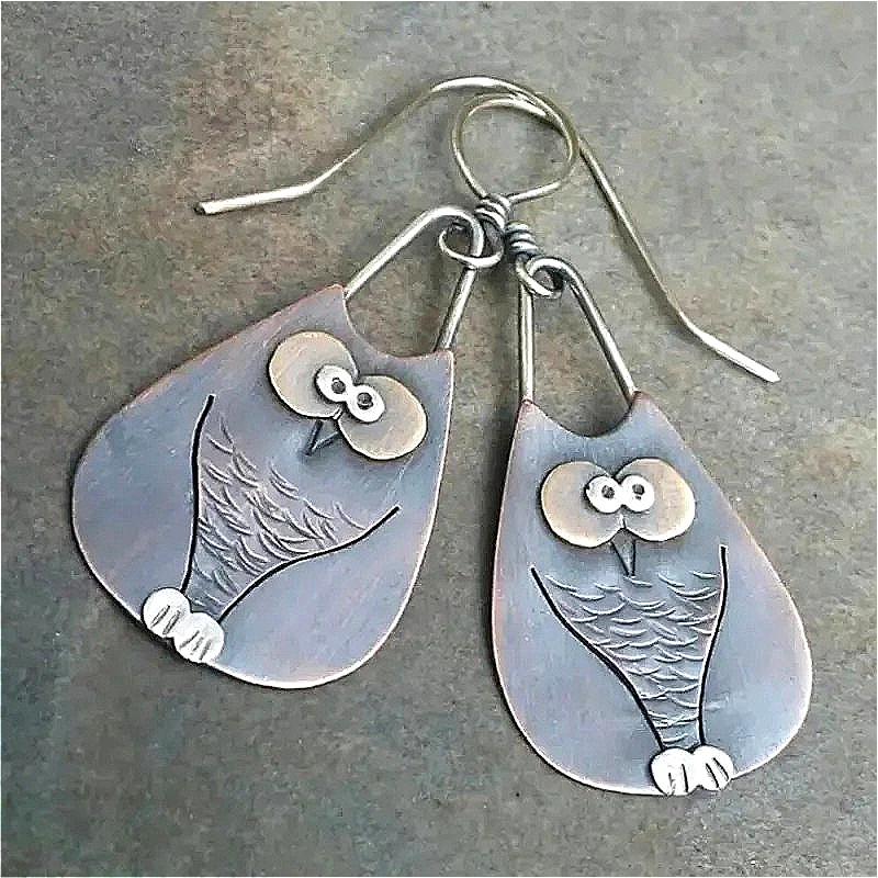 Vintage niedliche handgeschnitzte, eulenförmige, versilberte Ohrhänger für Damen, modisch, exquisit, Festival-Schmuck, Accessoires, Geschenk Image