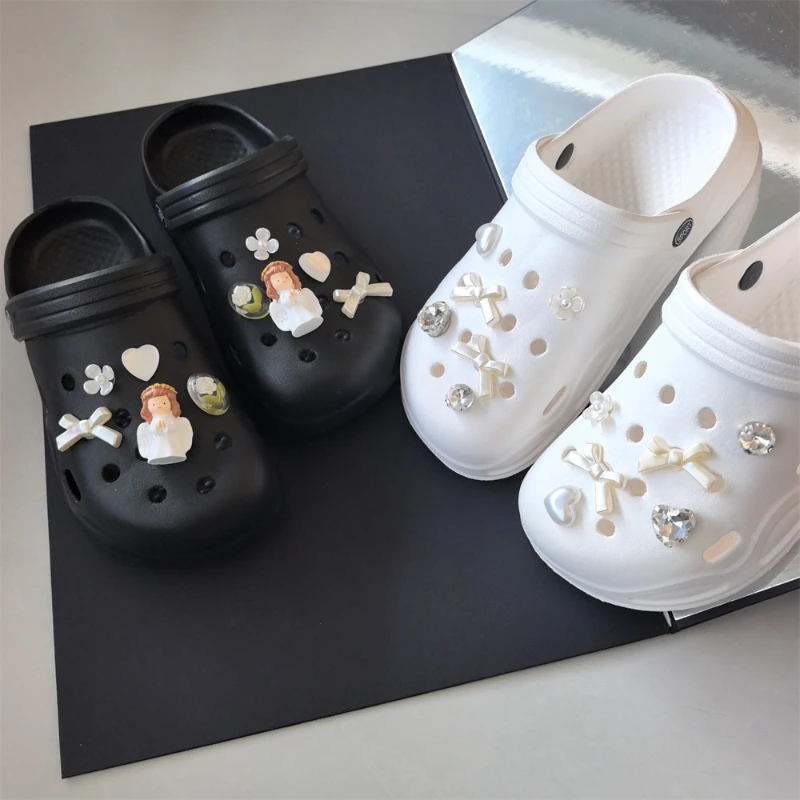 Elegantes Engel-Schuh-Charms-Set: Weiße Schleife & Strass-Schuh-Accessoires, Harz-Clog-Dekorationen für Sandalen – Perfektes Geschenk für Mädchen
