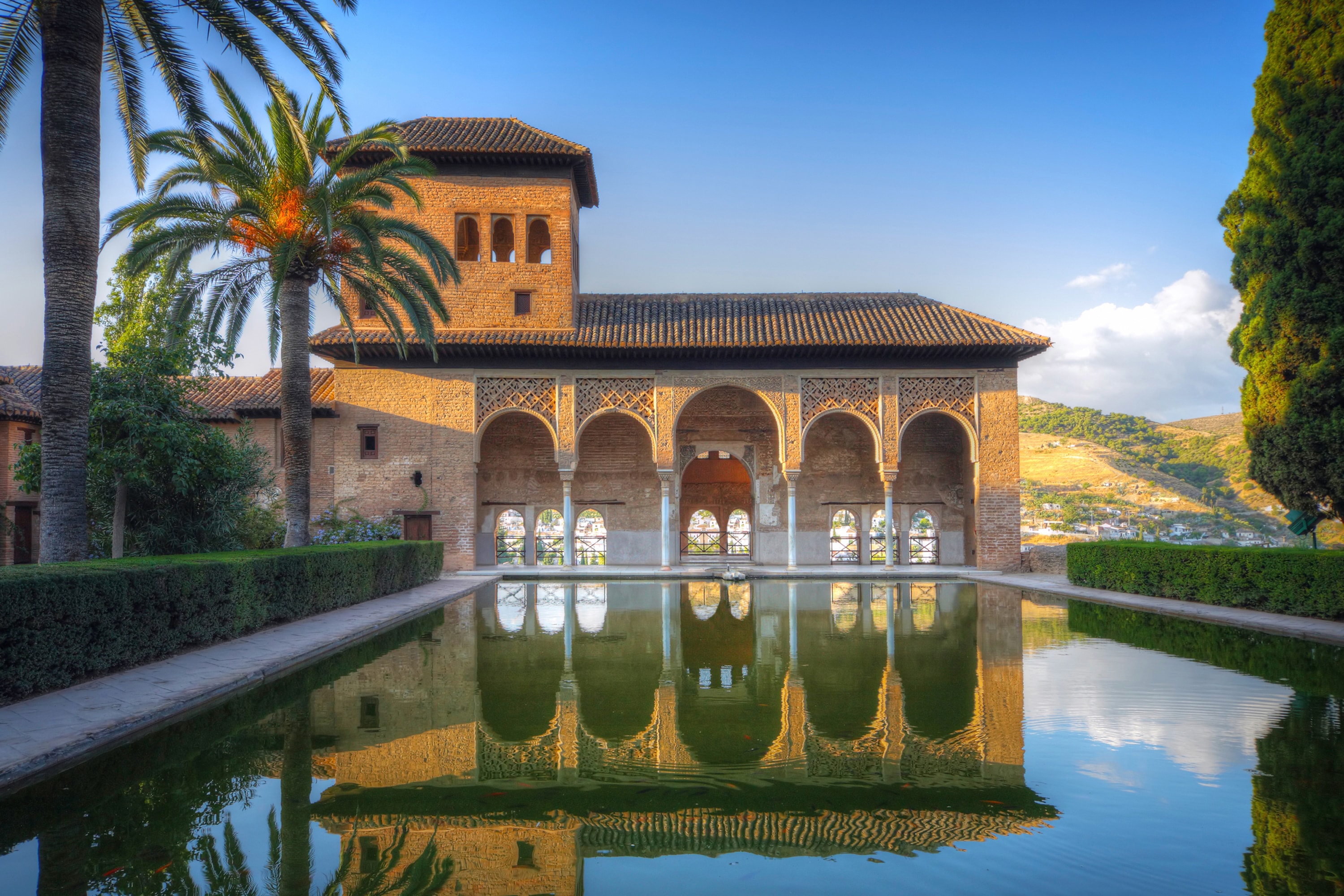 Fototapete PAPERMOON "ARCHITEKTUR-ALHAMBRA PALAST GRANADA", bunt, B:2,5m L:1,86m, Vlies, Tapeten Image