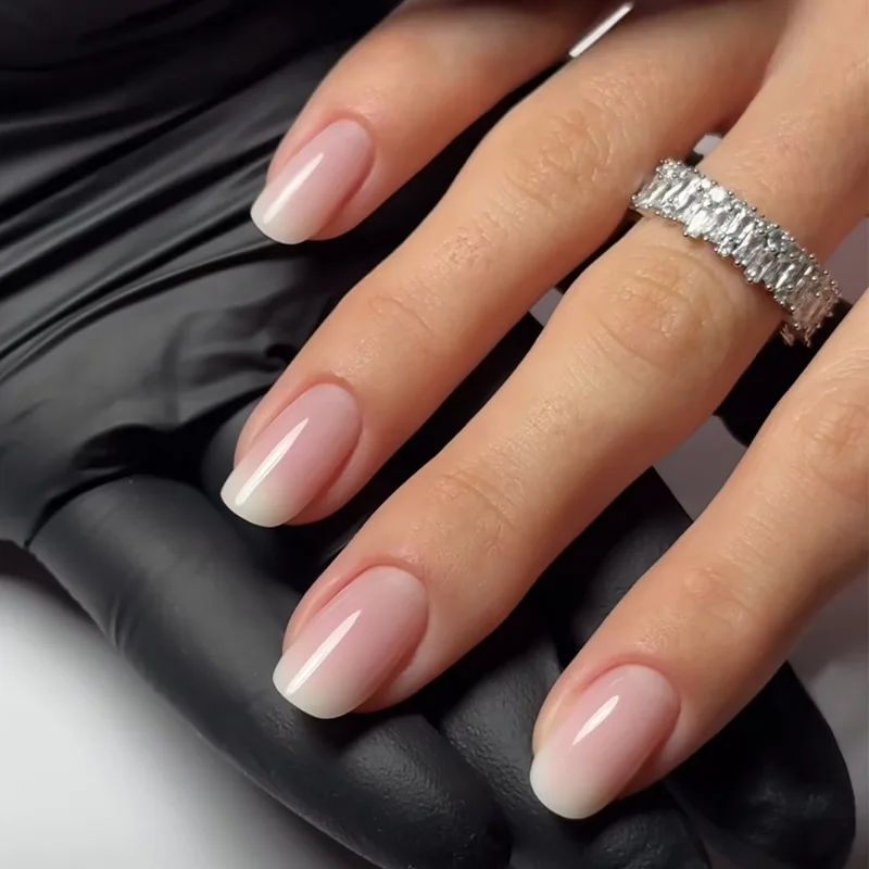 24 Stück einfache Ballett-Glitzer-Abnehmbare Nägel mit rosa Farbverlauf, französisches Quadrat, zum Aufdrücken von künstlichen Nägeln, kurze, vollständige Abdeckung, Nagelspitzen, Kunst Image