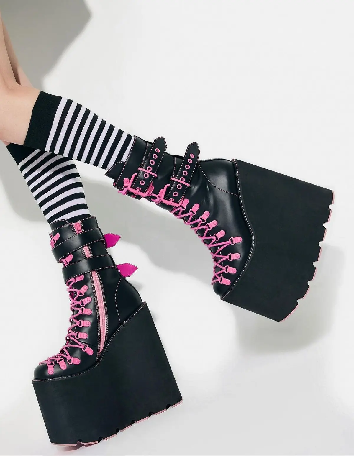 Punk-Stil, runde Zehen, mittlere Wadenplattform, Damenstiefel, klobige High Heels, seitlicher Reißverschluss, große Schnürung, individuelle Schuhe