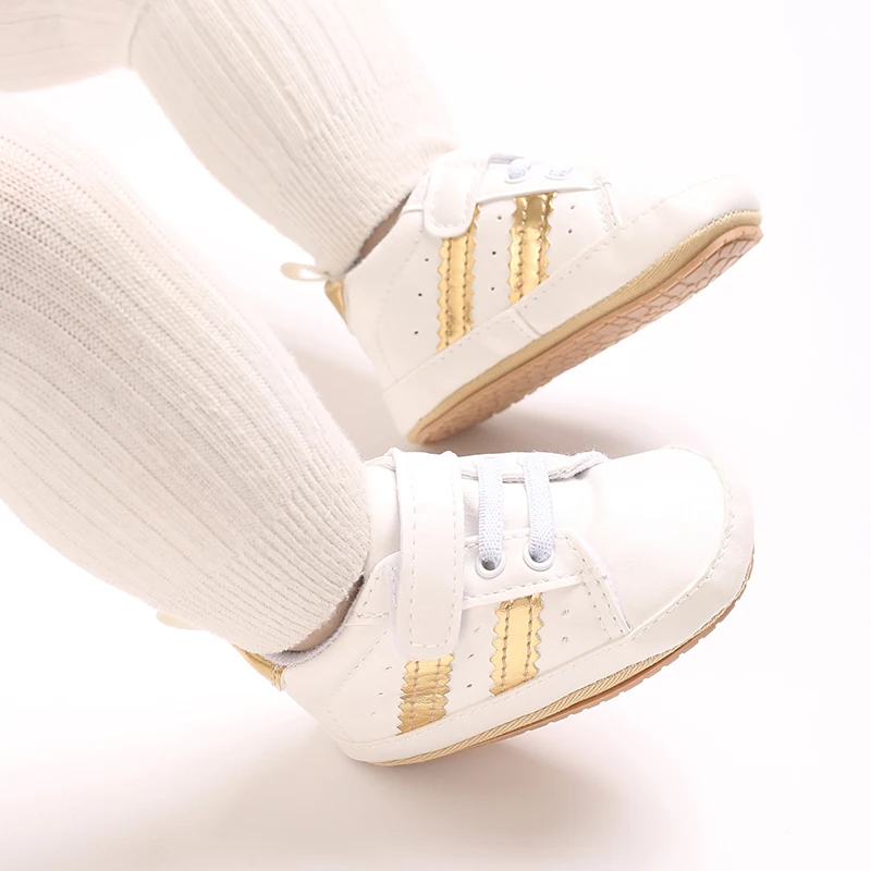 Babyschuhe für Männer und Frauen im Alter von 0-1 Jahren im Frühling und Herbst, PU-Leder, lässige Sportschuhe mit weicher Sohle, Babyschuhe zum Laufenlernen.