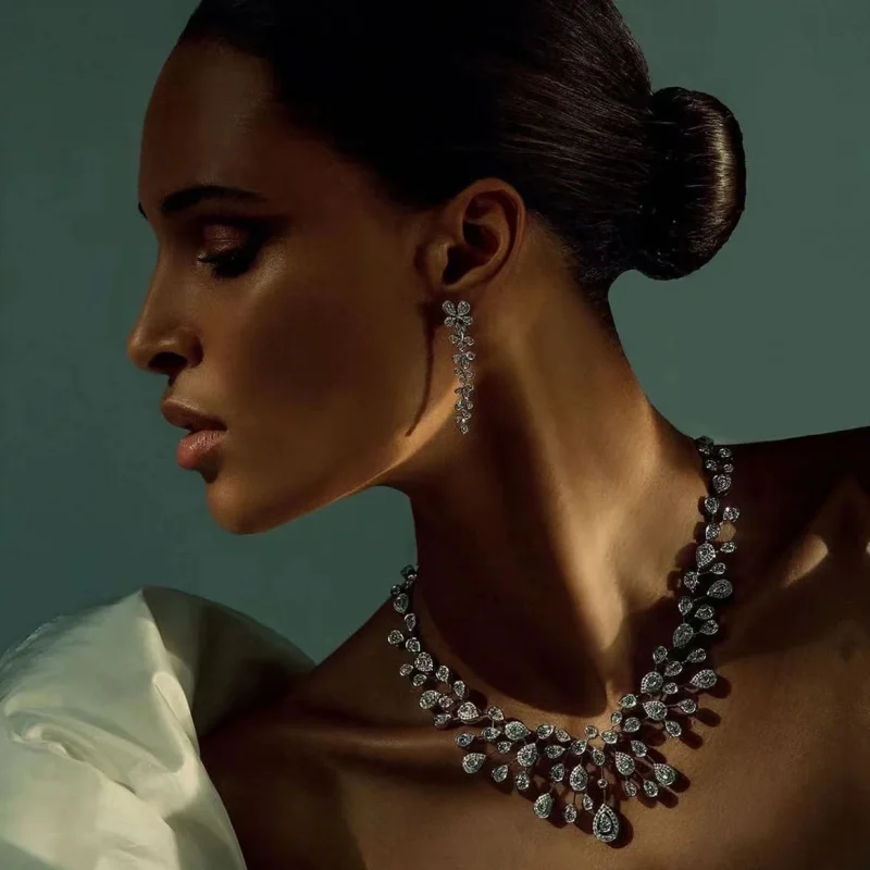 Retro AAA Zirkonium 3-teiliges Set - Reines Silber Party-/Hochzeits-Anhänger-Halskette - Ein neues Braut-Anhänger-Schmuckgeschenk, geeignet für Frauen Image