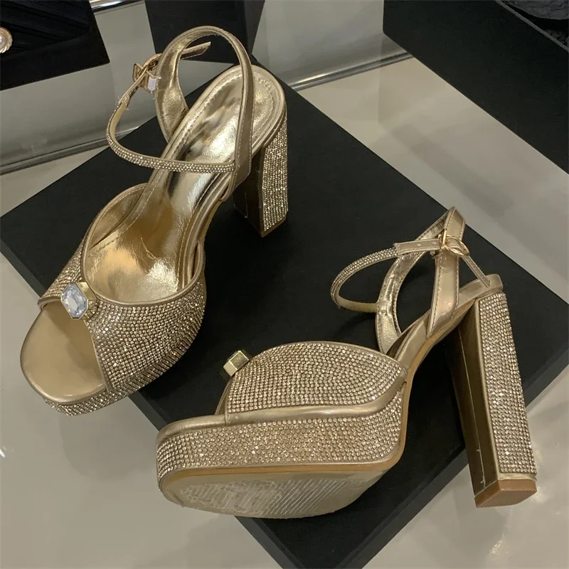 Eilyken Street Style KRISTALL Diamant Schnalle Frauen Sandalen Sexy Plattform Karree Stripper Party High Heels Sommer Schuhe Image
