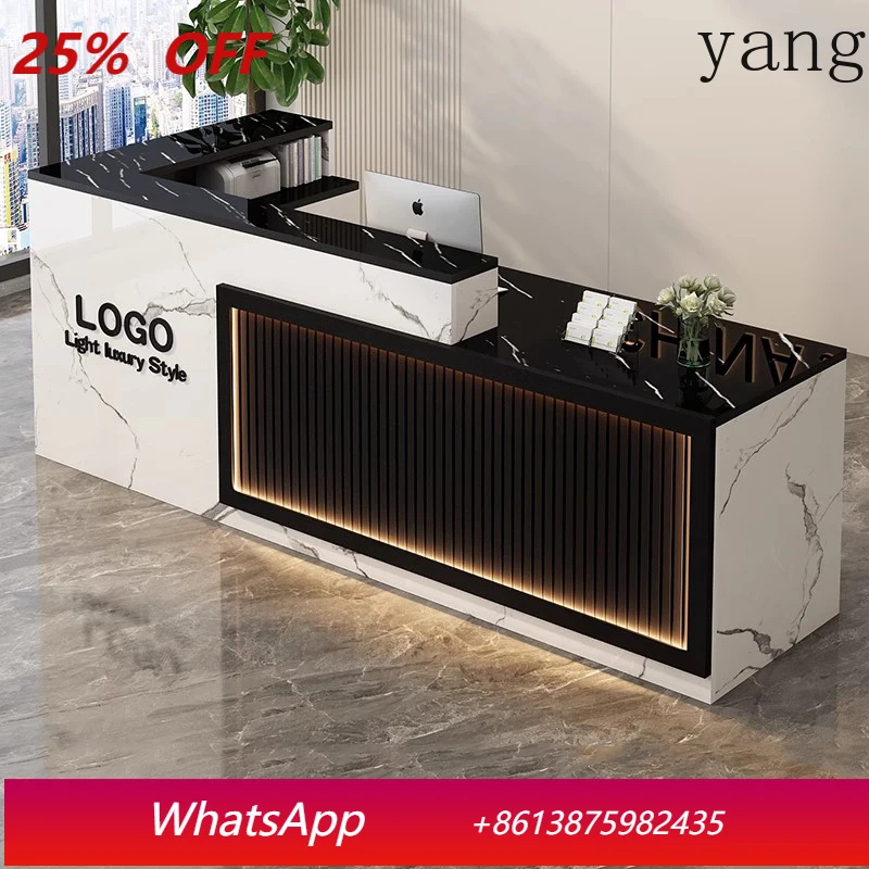 Luxuriöser Schlichter Empfangstresen mit Logo, Salon-Dekorationen, Maßgefertigter Empfangstresen für Büro und Schönheitssalon Image