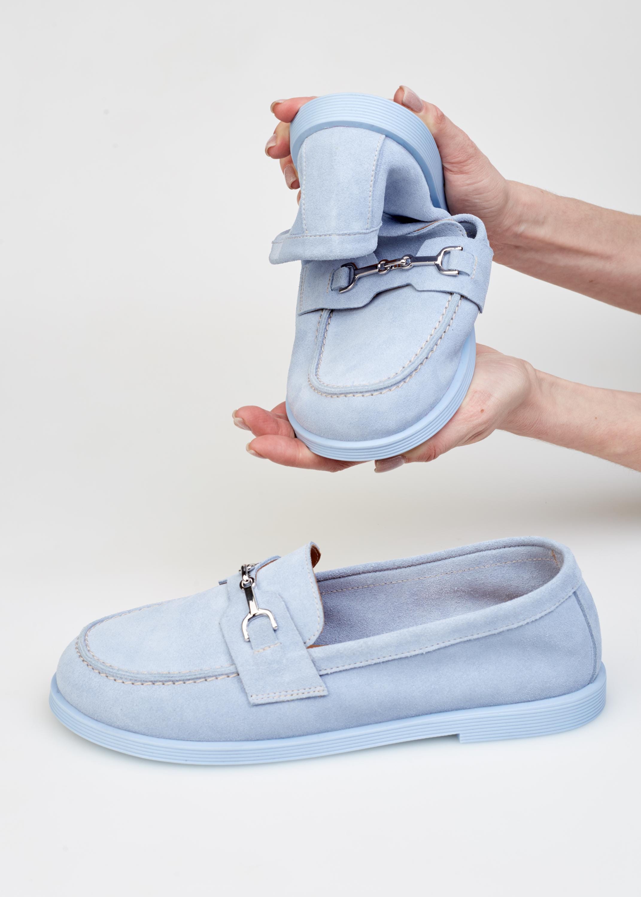 Mocassini in pelle scamosciata blu cielo, scarpe in pelle azzurre per l'estate, mocassini da donna in vera pelle scamosciata, mocassini penny in morbi