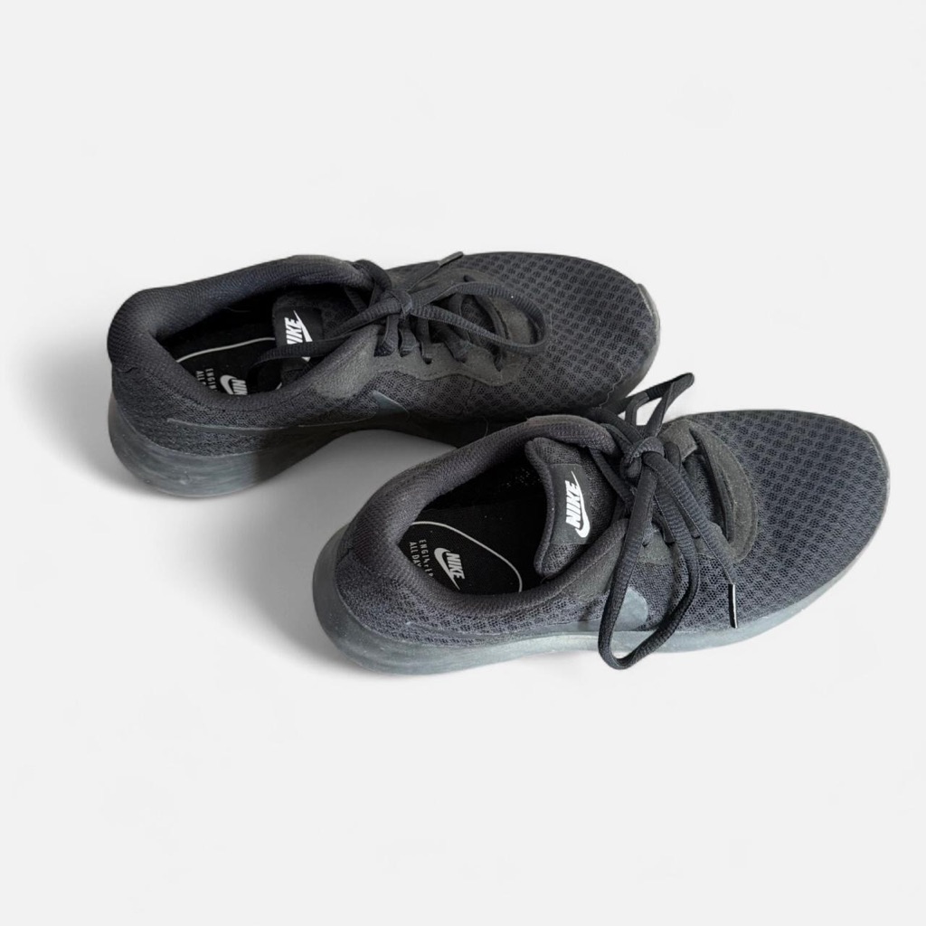 Nike Shoes | Black Nike Tennis Shoes | Color: Black | Size: 6