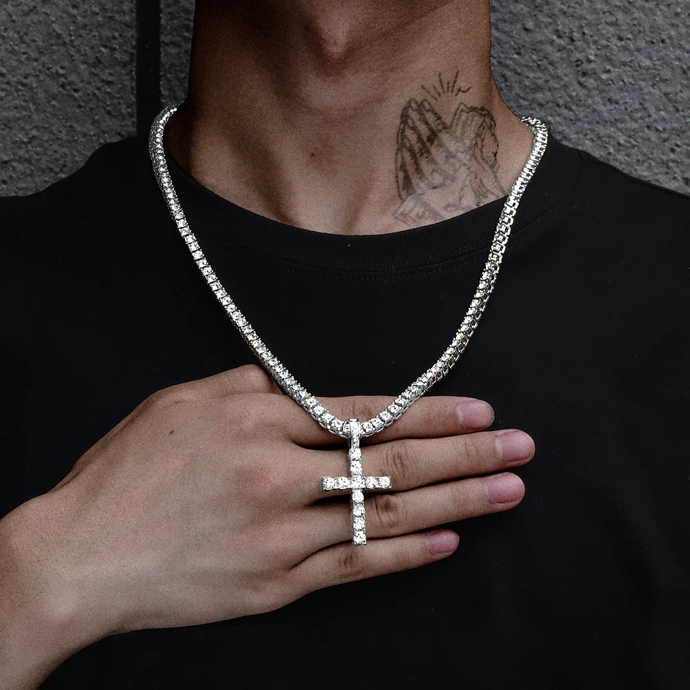 Iced Out Kreuz-Anhänger-Halskette mit 4 mm Tenniskette, religiöser Charme, voller Strass, glitzernder Hip-Hop-Schmuck für Männer und Frauen Image
