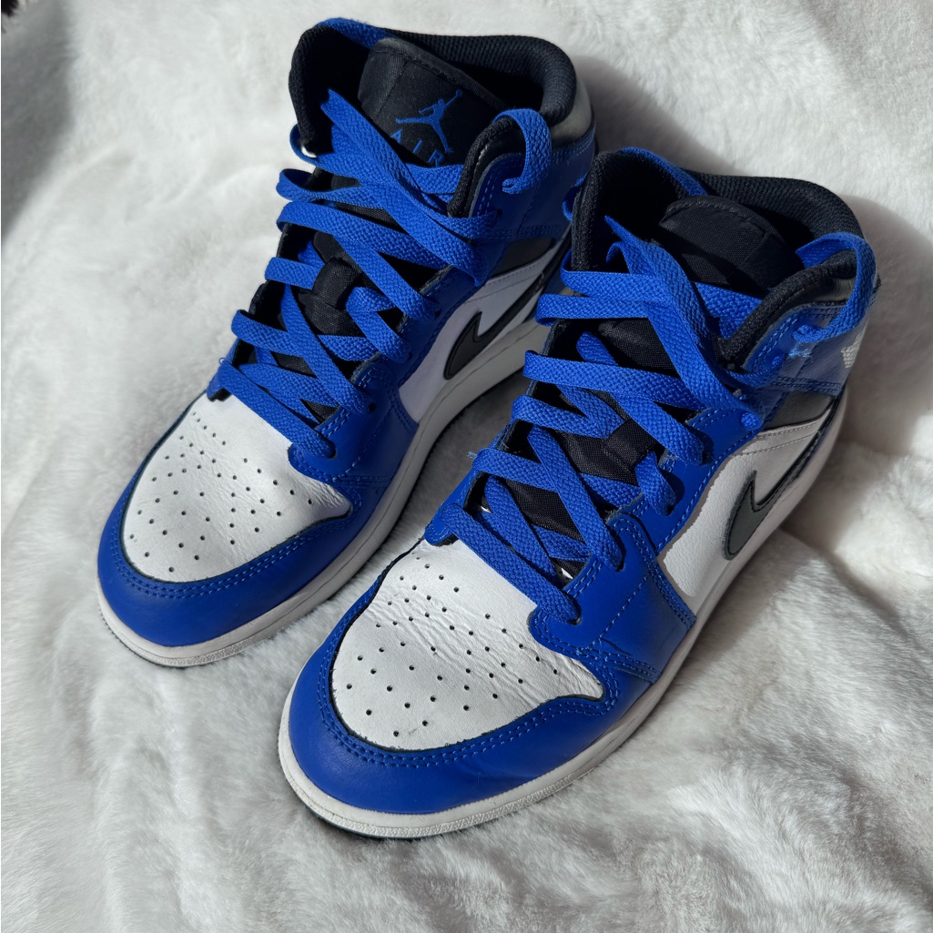 Nike Shoes | Kids Nike Air Jordan Blue And White Nike Sneakers Dq8423-402 Size Y6.5 | Color: Blue/White | Size: Y6.5