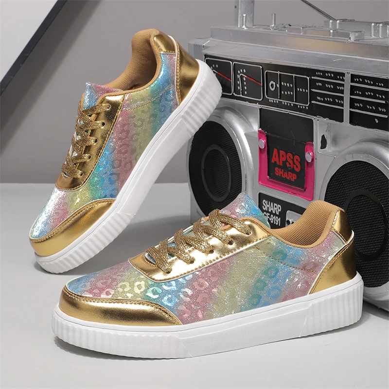 Luxuriöse goldene Designer-Sneaker für Damen, bequeme, leichte Damen-Skateboard-Schuhe, rutschfeste Freizeit-Sportschuhe für den Außenbereich, Damen