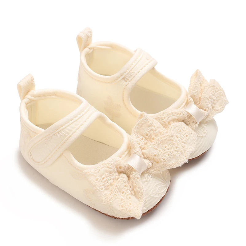 Neue Prinzessinnenschuhe aus Spitze für Babys mit weicher Sohle, bequeme, leichte, atmungsaktive Lauflernschuhe für Babys Image