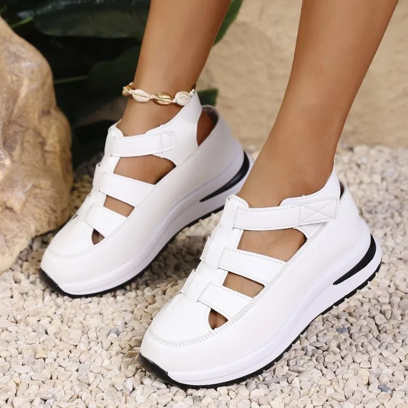 2026 Freizeitschuhe Sportliche Trendige Schuhe für Jugendliche und Studenten Große Größen Gummisohle Rundzehen-Design Image
