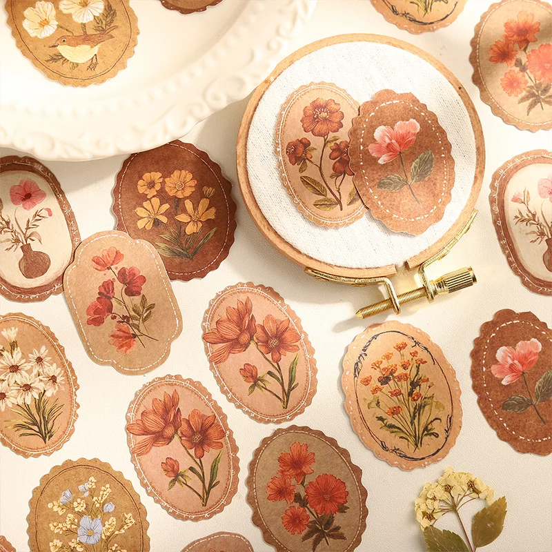 45-teiliges Blumenkollektion-Set Vintage Blumen- und Landschaftsmotive Collage-Aufkleber in Box Kreatives DIY Journal Schreibwaren-Set Image