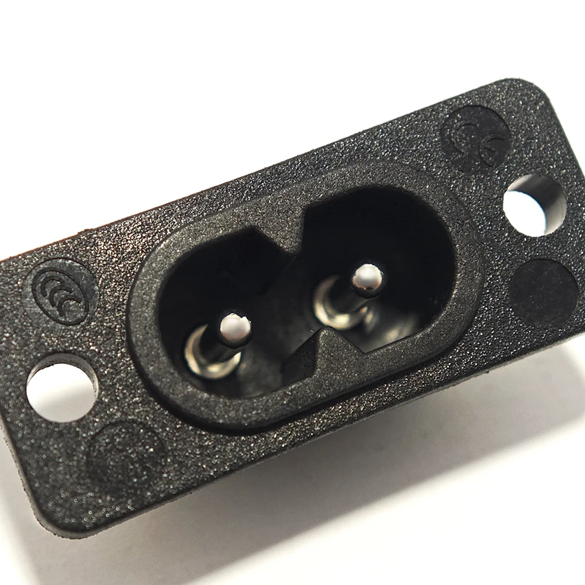 C8-Steckdose (männlich), C7-Stecker (weiblich), eingebetteter elektrischer Anschluss für kleine Haushaltsgeräte, 8-förmige Anschlussbuchse Image