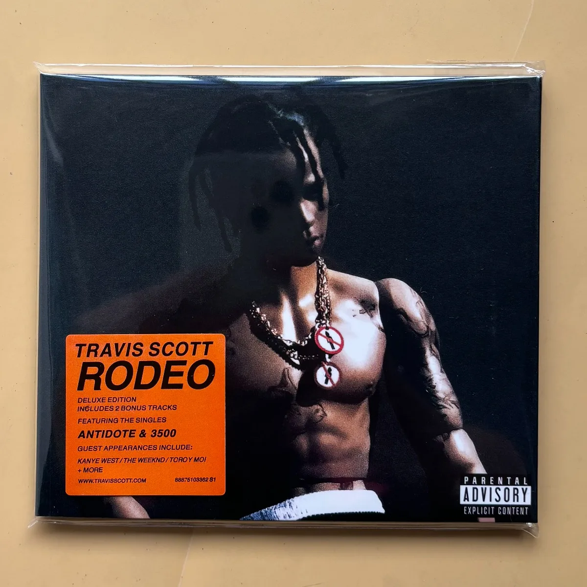 Travis Scott Rodeo Hip-Hop Meisterwerk CD Ikonisches Trap-Rap-Album Sehr Empfehlenswert für Hip-Hop-Fans und Sammler