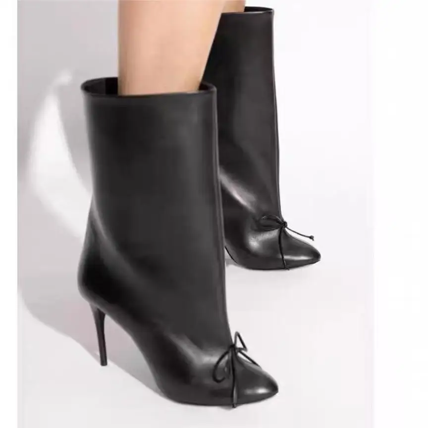 Schwarze Damenstiefel mit runder Zehenpartie und Schmetterlingsknoten in der Mitte der Wade, Stiletto-High-Heels, Slip-On-Design, große, bequeme Schuhe