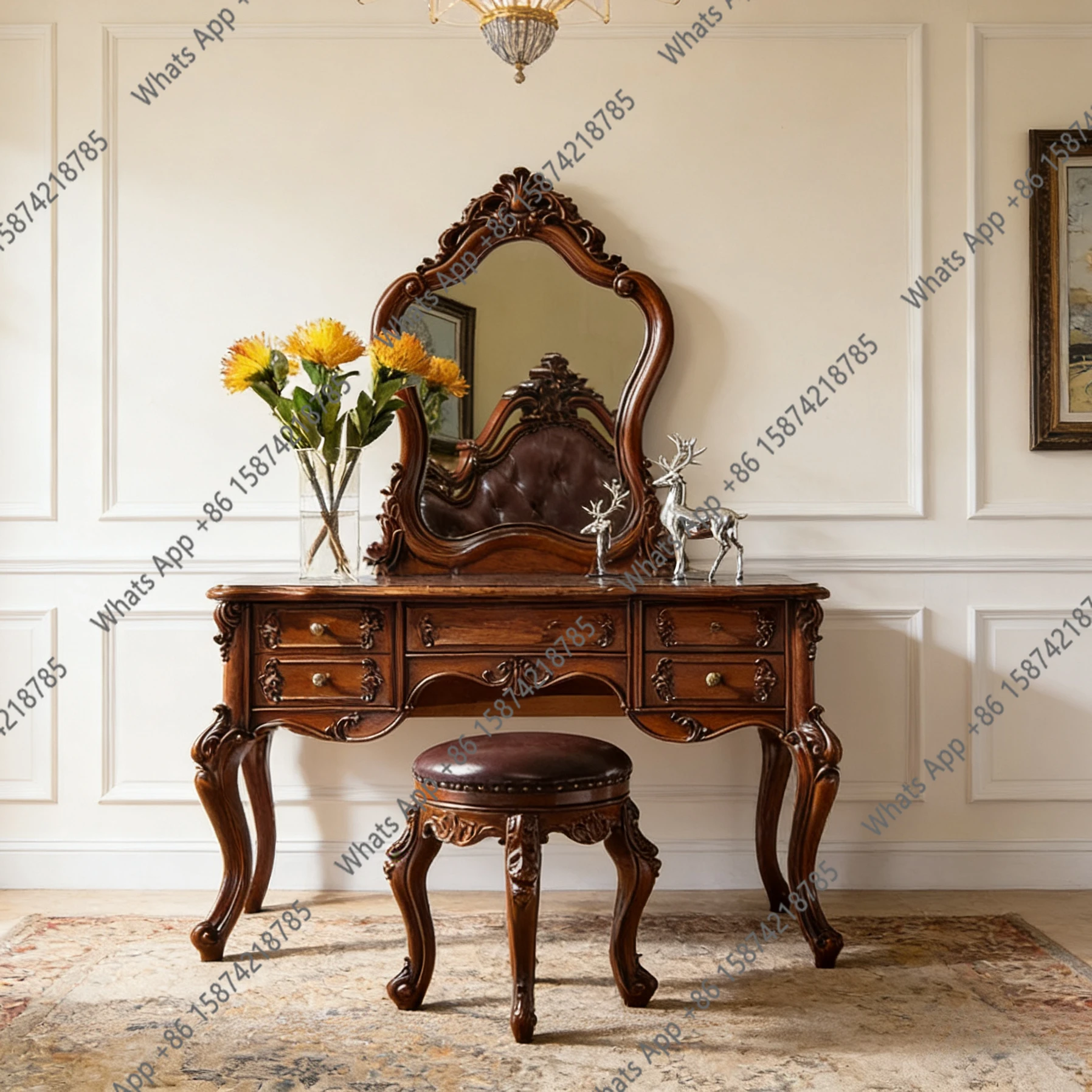 V Europäischer Schlafzimmer-Schminktisch aus Massivholz im Retro-Stil, amerikanisch geschnitzter Schminktisch für kleine Wohnungen Image