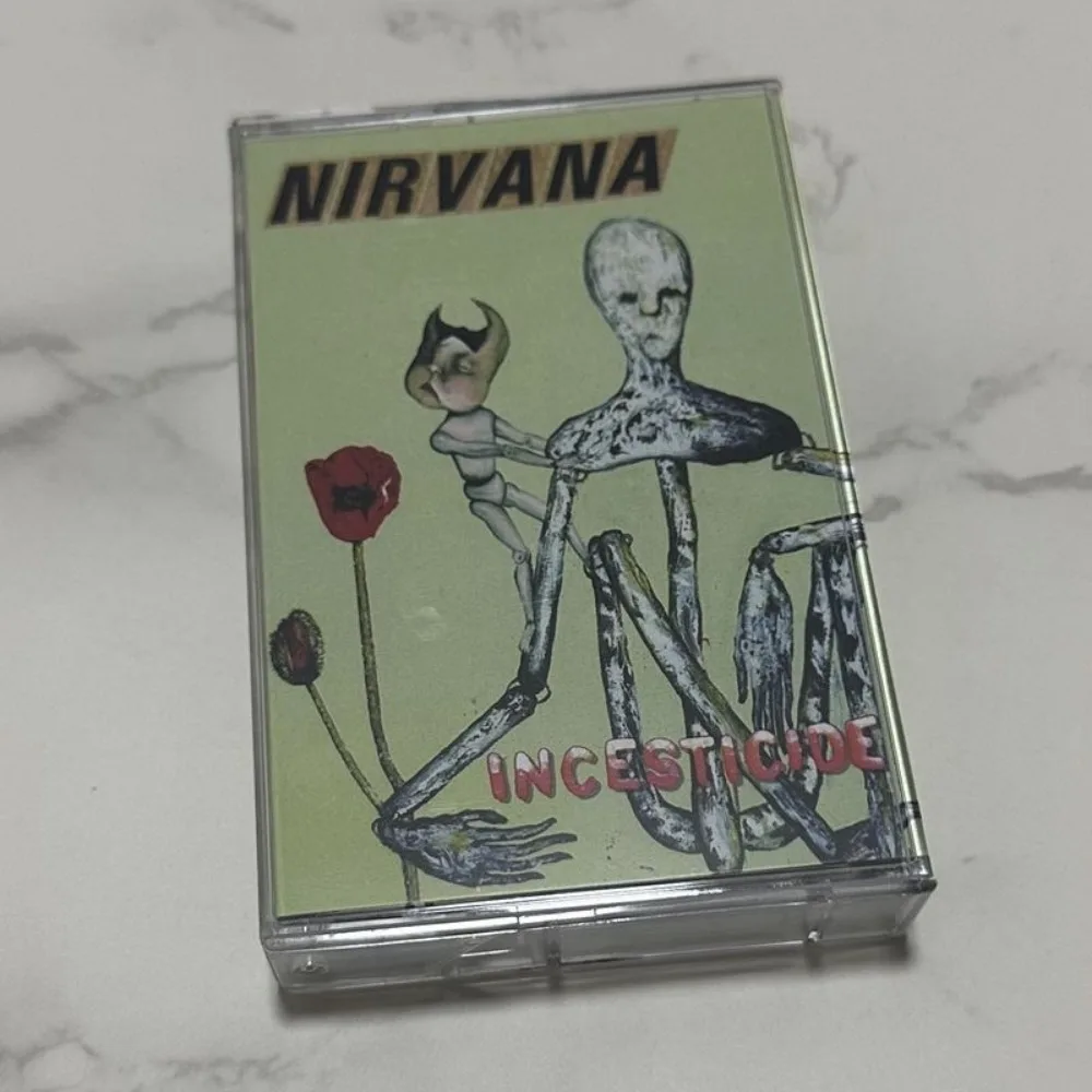 Nirvana Grunge Rock Musik Kassette im Vintage-Stil, Audio-Band, Brandneu Versiegelt für Sammlung und Heimwiedergabe Image