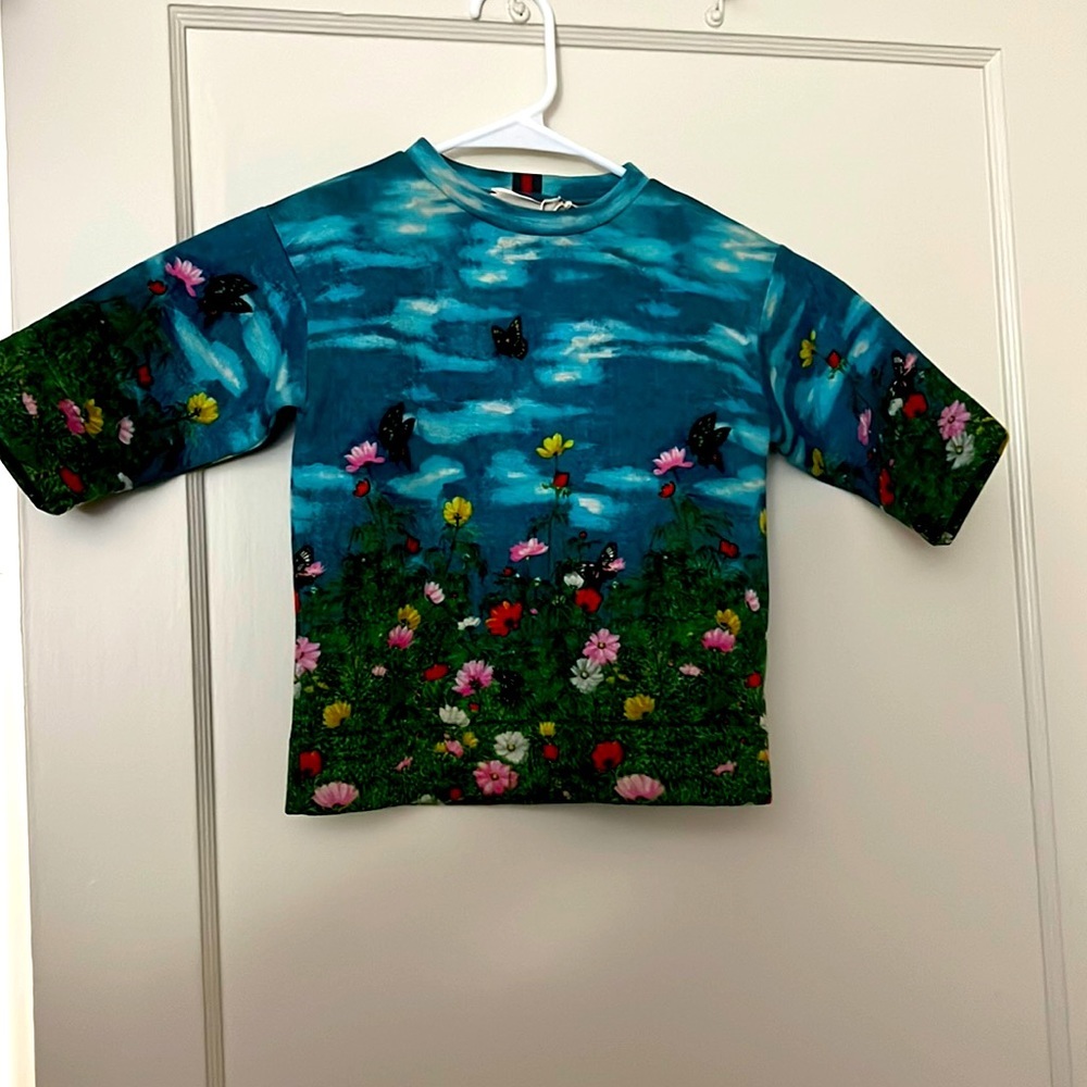 Gucci Shirts & Tops | Hp 08/22 New Gucci Kids Shirt Size: 5. Good Condition | Color: Blue/Pink | Size: 5g