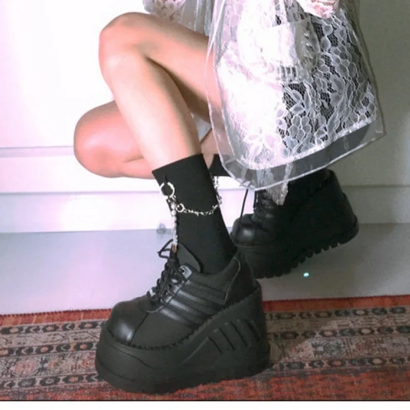 Punk Chunky High Heel Lederschuhe für Damen, Hochgeschnittene Schuhe mit Dicker Sohle, Dunkle Gothic-Schuhe mit Breitem Zehenbereich im Lolita-Stil