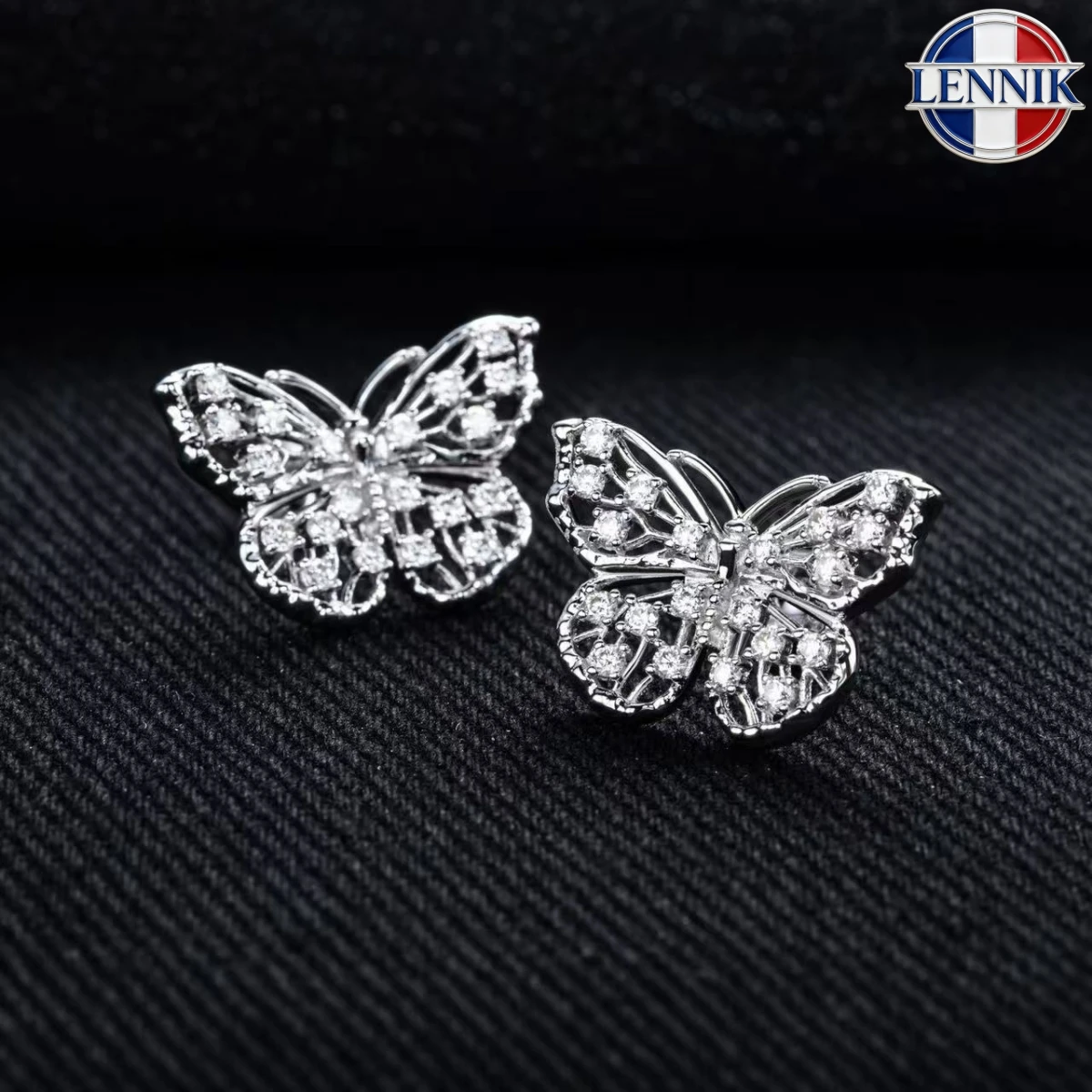 LENNIK Orecchini a farfalla con moissanite colore D da 1,6 mm, in argento sterling 925 placcato oro 18 carati, gioielli da donna, regali di compleanno