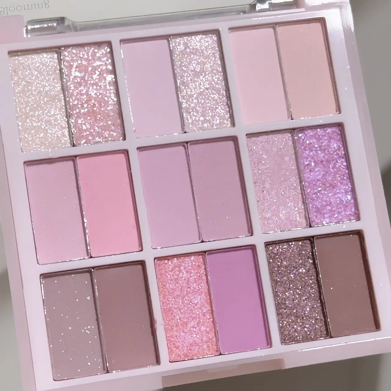 Palette de fards à paupières 18 couleurs, maquillage mat effet crème glacée, palette de fards à paupières nacrés, fard à paupières scintillant, cosmétiques pour les yeux