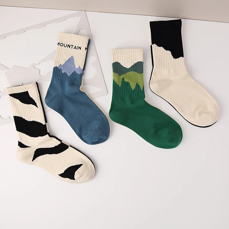 1 Paar Mode A/B-Stil Männer Socken asymmetrisches Muster Street Hip Hop Skateboard Mann Baumwoll socke atmungsaktiv Harajuku-Stil Image