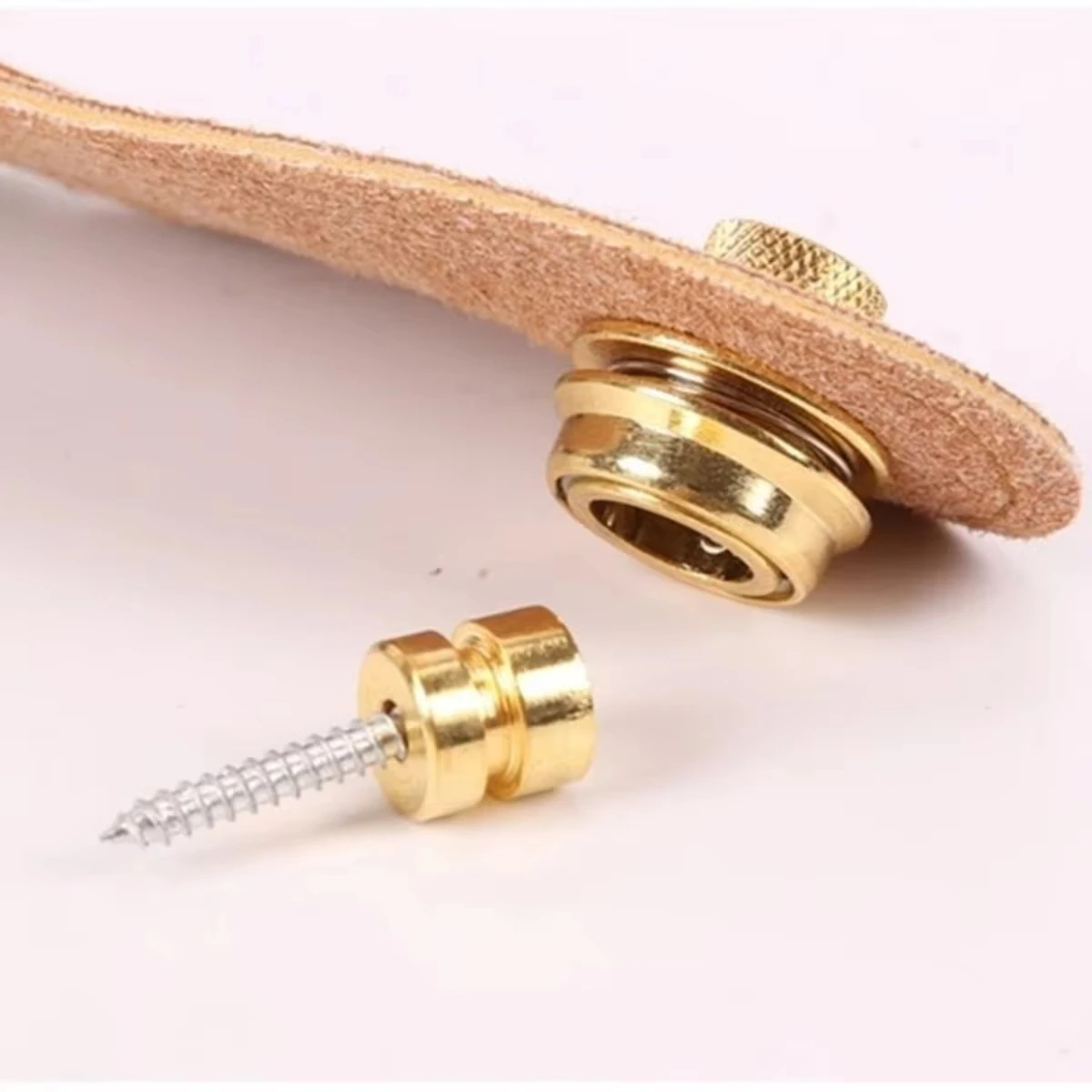 1-teiliges Gitarrengurtschloss, robustes Sicherheits-Straplock mit Metallknopf für elektrische Akustikgitarre, Bass, Ukulele (L-Größe) Image