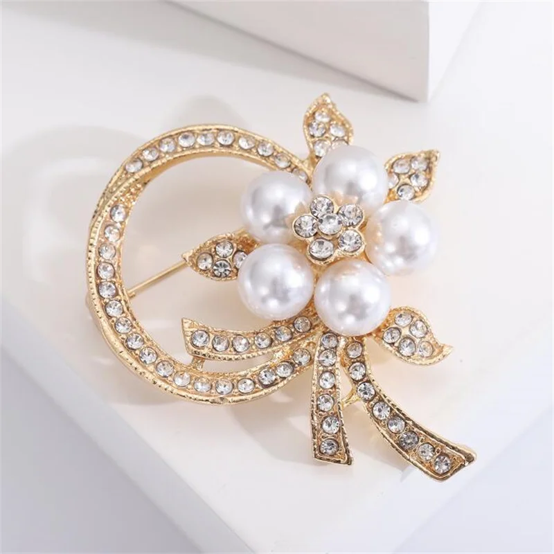 Exquisite Blume Imitation Perle Broschen Für Frauen Glänzenden Strass Doppel Schicht Liebe Herz Pins Pullover Strickjacke Schmuck Geschenke