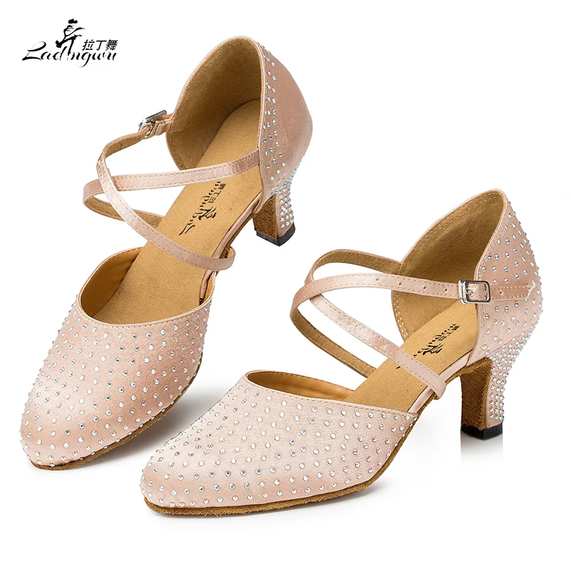 Ladingwu Neue Marke Satin und Strass Closed Toe Ballroom Dance Schuhe Beige/Schwarz Schuhe Für Frauen Salsatanzschuhe schuhe
