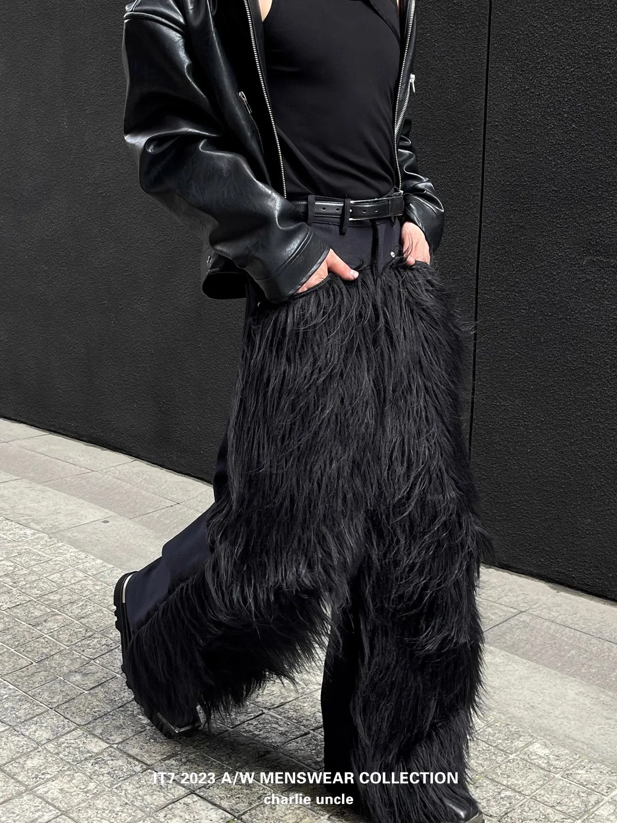 Mauroicardi Herbst Winter Lange Schwarze Dicke Warme Haarige Shaggy Faux Pelz Breite Bein Hosen für Herren Luxus Designer Kleidung Streetwear Image