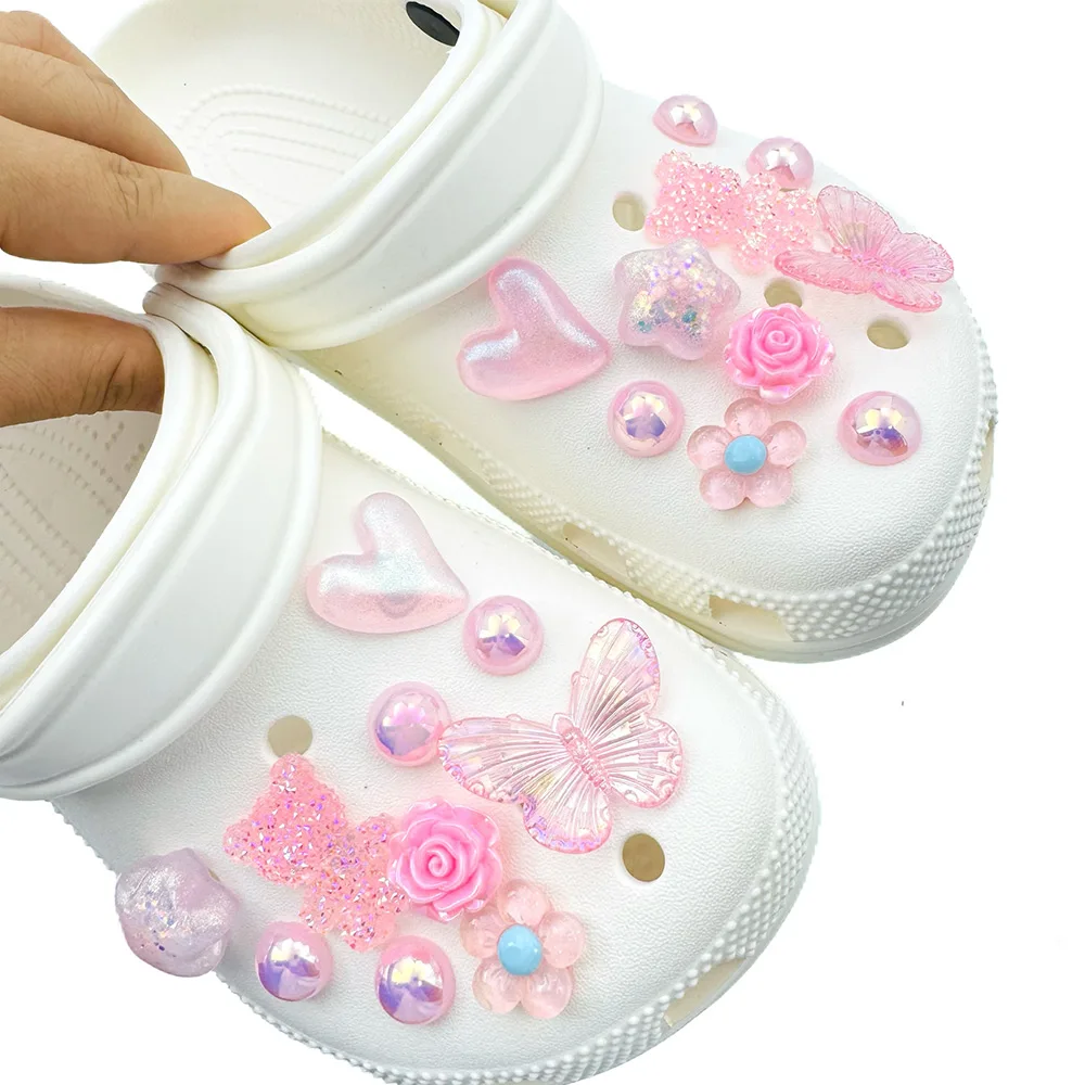 20PCS Schuh Charms Set Zubehör Loch Schuh Schnalle Rosa Schmetterling Bär Herz ABS Schuh Dekorationen für Sandalen Strand Tasche DIY Geschenk