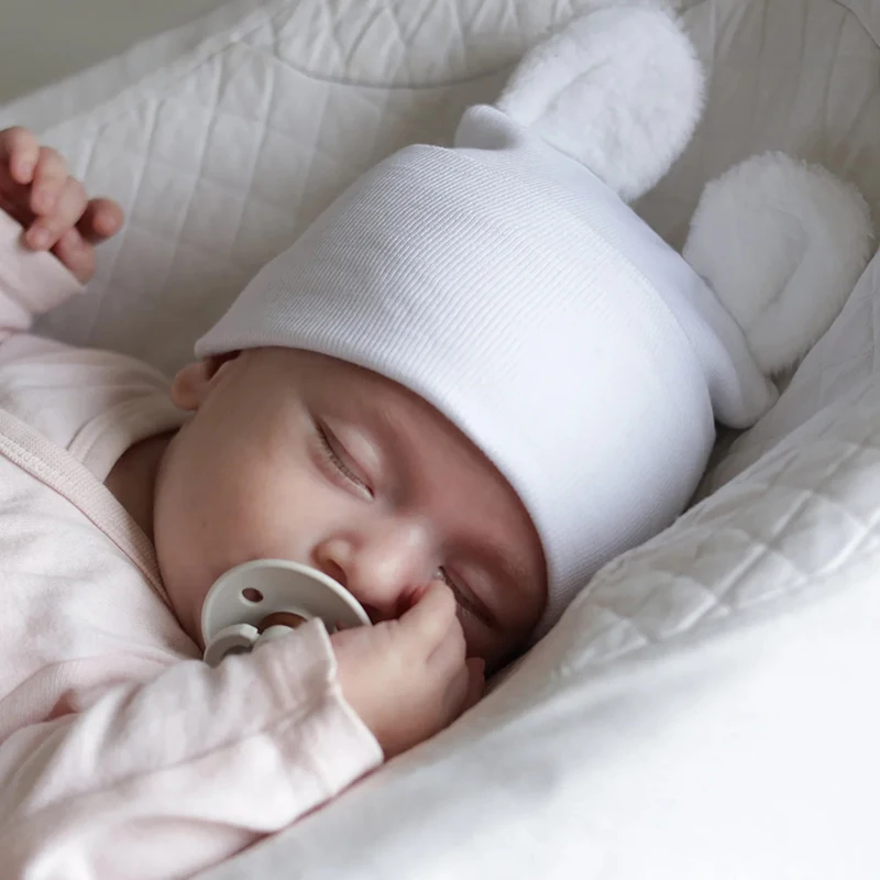 Neugeborenen Baby Beanie Hut Nette Pompom Hairball Gestrickte Baby Warme Hüte Infant Jungen Mädchen Caps Motorhaube Weiche Krankenhaus Hut Einfarbig Image