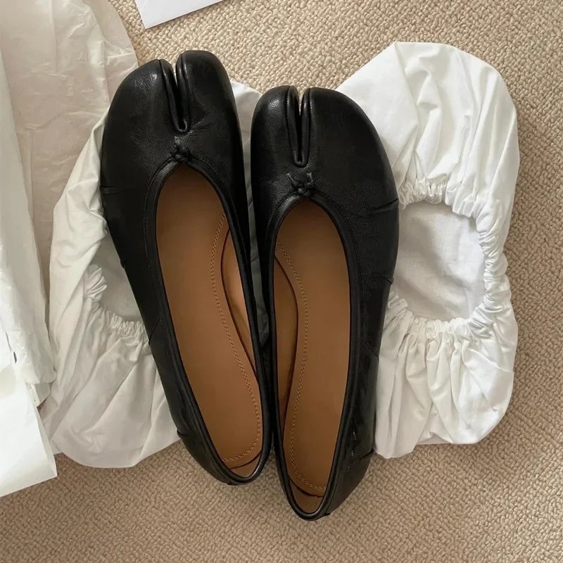 Mode Weichem Leder Split Toe Frauen Tabi Ballerinas Bequeme Faul Faulenzer Casual Mädchen Tanz Schuhe Frau Image