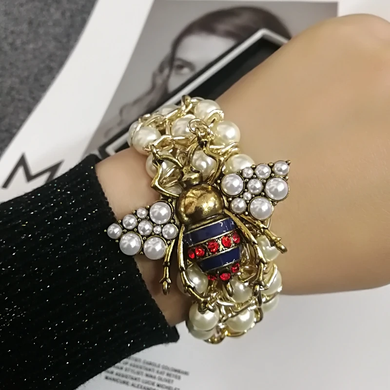 Luxuriöses handgefertigtes elastisches Perlen-Bienen-Armband, Armreif, Schmuck für Frauen, Party-Geschenk Image