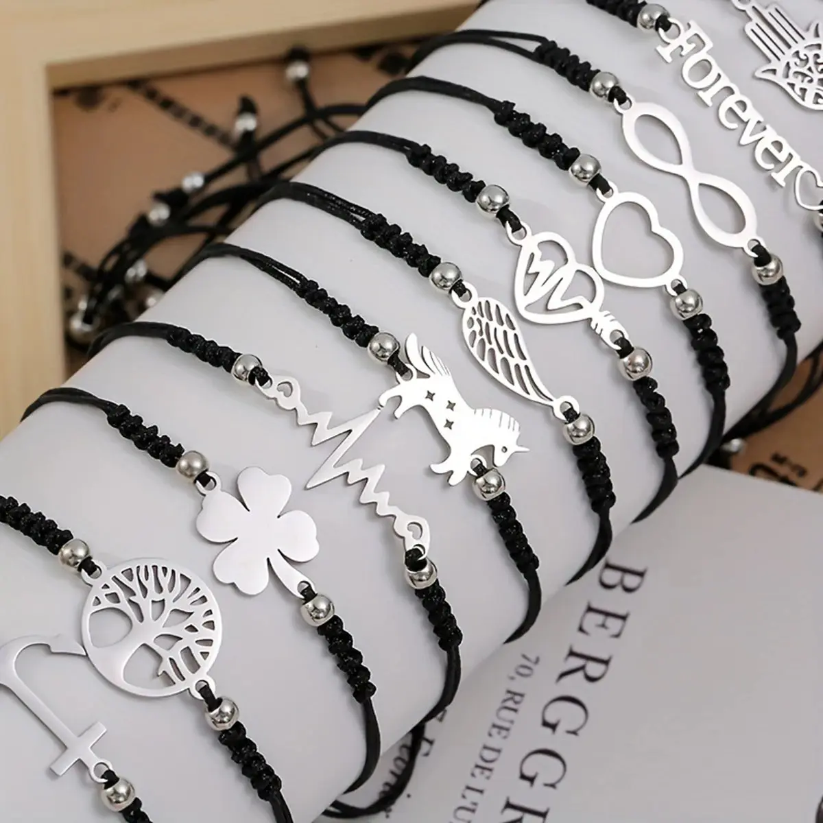 12 Stück/Set stilvolles geflochtenes Edelstahl-Charm-Armband für Männer – perfekt für den täglichen Gebrauch und das Geschenk an Familie und Freunde Image