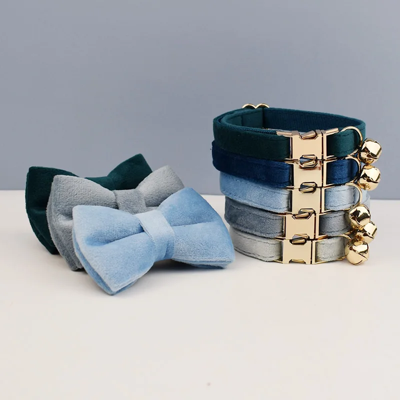 Niedliches Katzenhalsband mit Schleife, personalisiertes Katzenhalsband mit Glocke, Gravur-ID-Anhänger, Namensschild, Kätzchenhalsband, Halskette Image